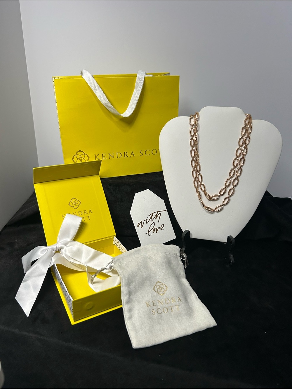 Kendra Scott Rose Gold Oval Link Necklace